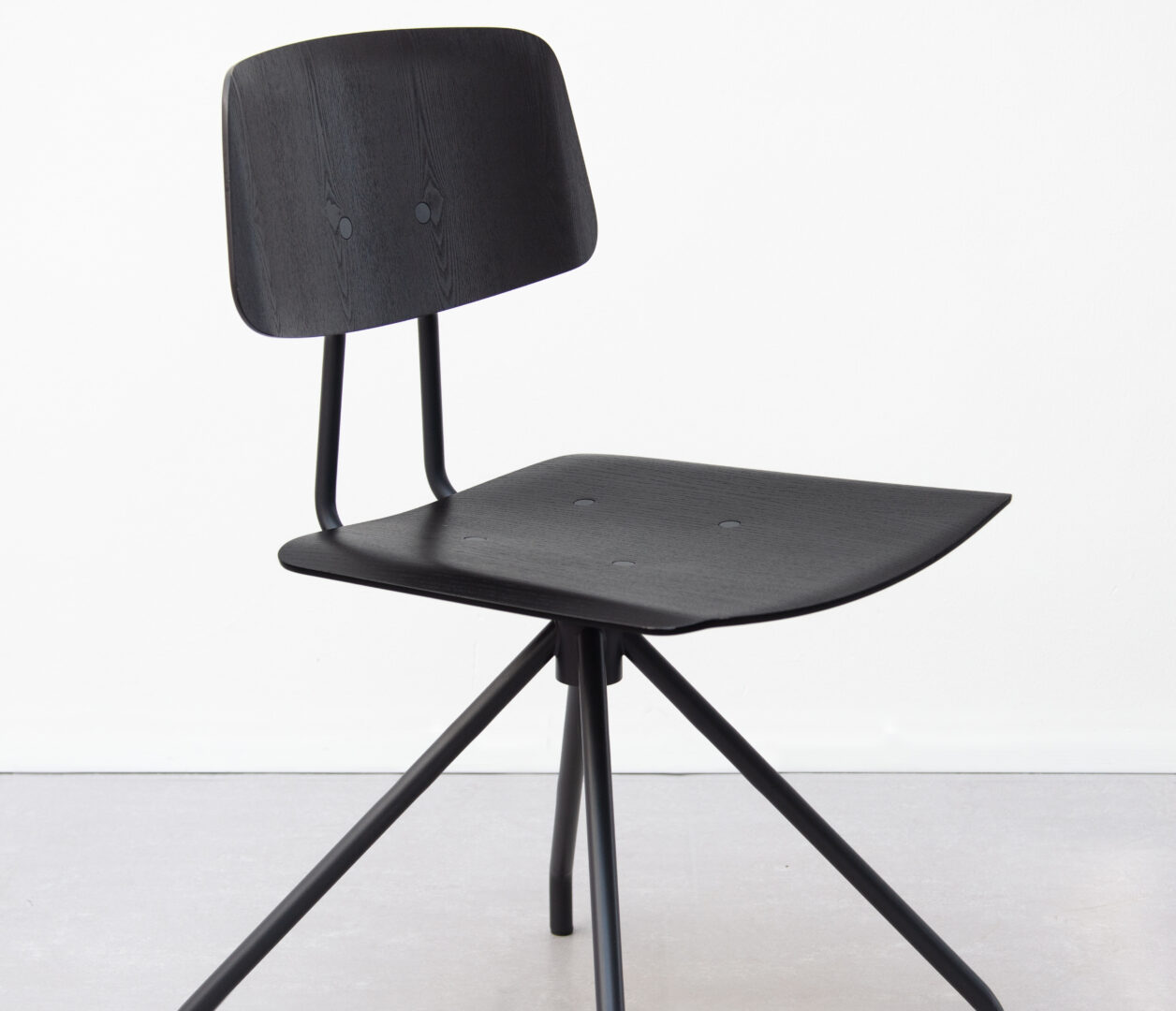 OCEE_FOUR – Chairs – Share Meet – Packshot Image (3).jpg